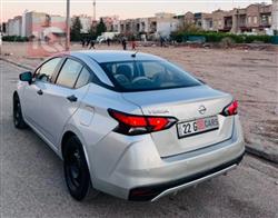 نيسان فيرسا